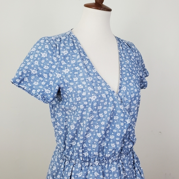 J. Crew Mercantile Floral Chambray Wrap Dress - Picture 10 of 15